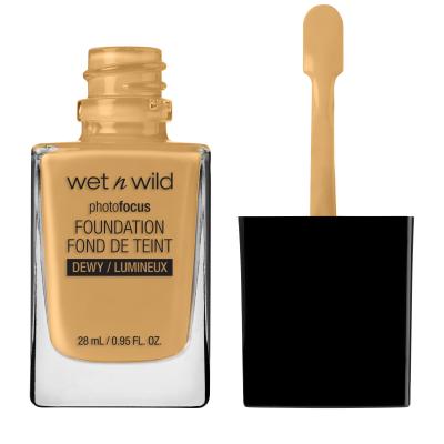 Wet n Wild Photo Focus Dewy Make up για γυναίκες 28 ml Απόχρωση Desert Beige