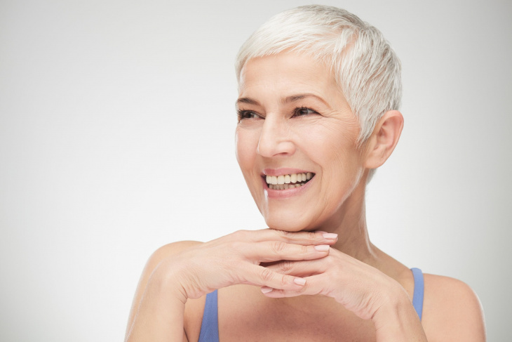 Γκρίζα μαλλιά