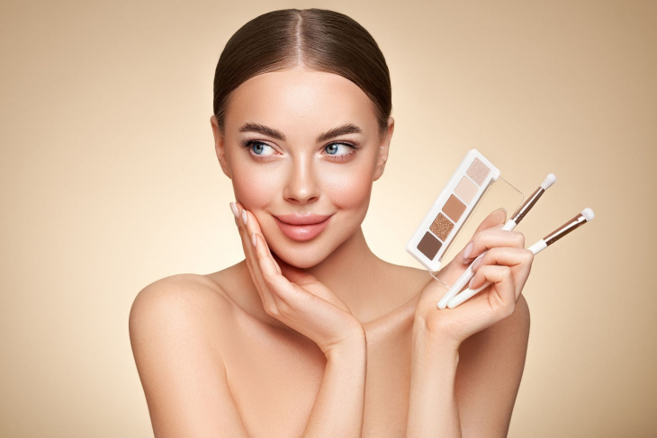 Σκιές ματιών