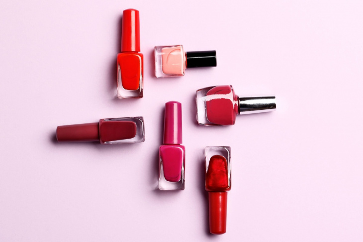 Συστατικά στα βερνίκια νυχιών