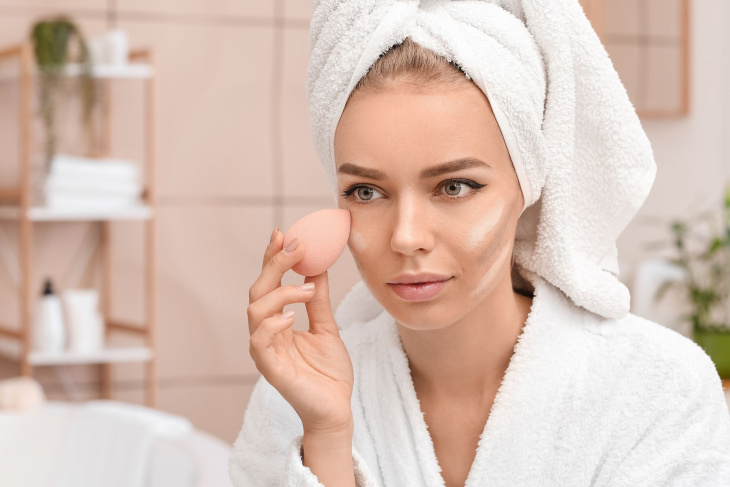 Πώς να κάνετε contouring στο πρόσωπο σας